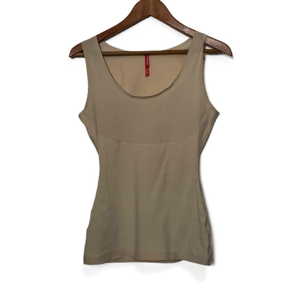 Assets By Spanx Tops - Spanx Beige Nude Scoop Neck Sleeveless Smoothing Tank Top Size Medium